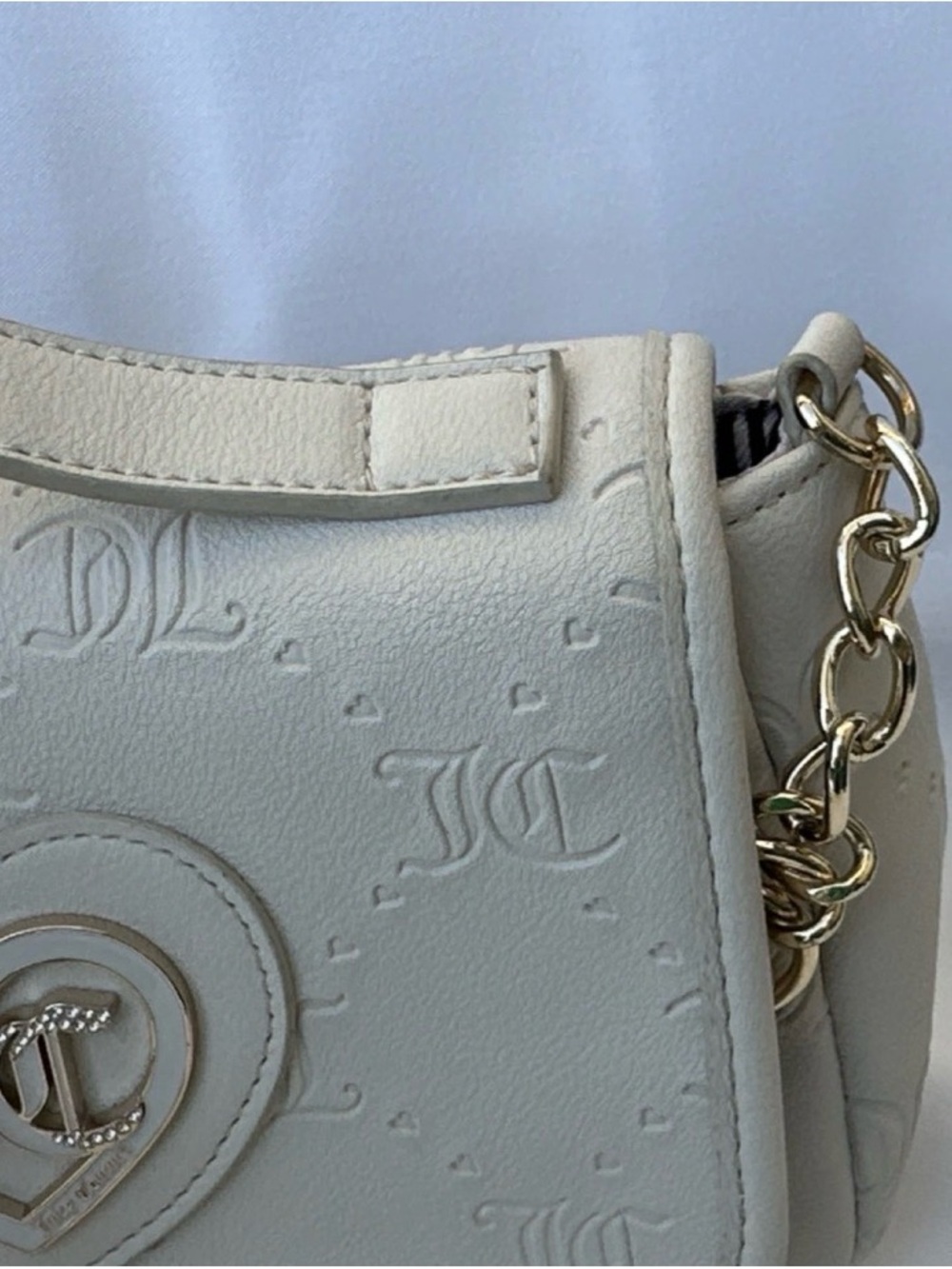 Juicy Couture Cream Heart Monogram Crossbody Bag - Picture 2 of 7